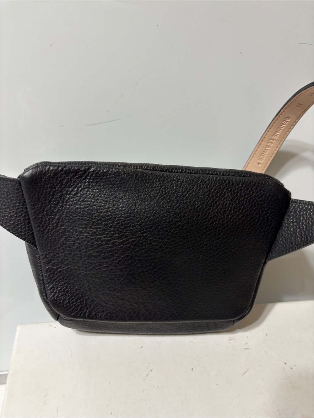 Calvin Klein Black Pebbled Leather womes Belt Bag with front zipper. Like new! - Picture 4 of 7